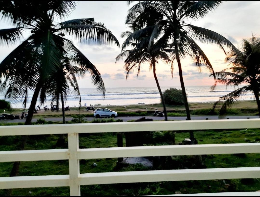 Corniche Beach Resort Mulappilangād 외부 사진